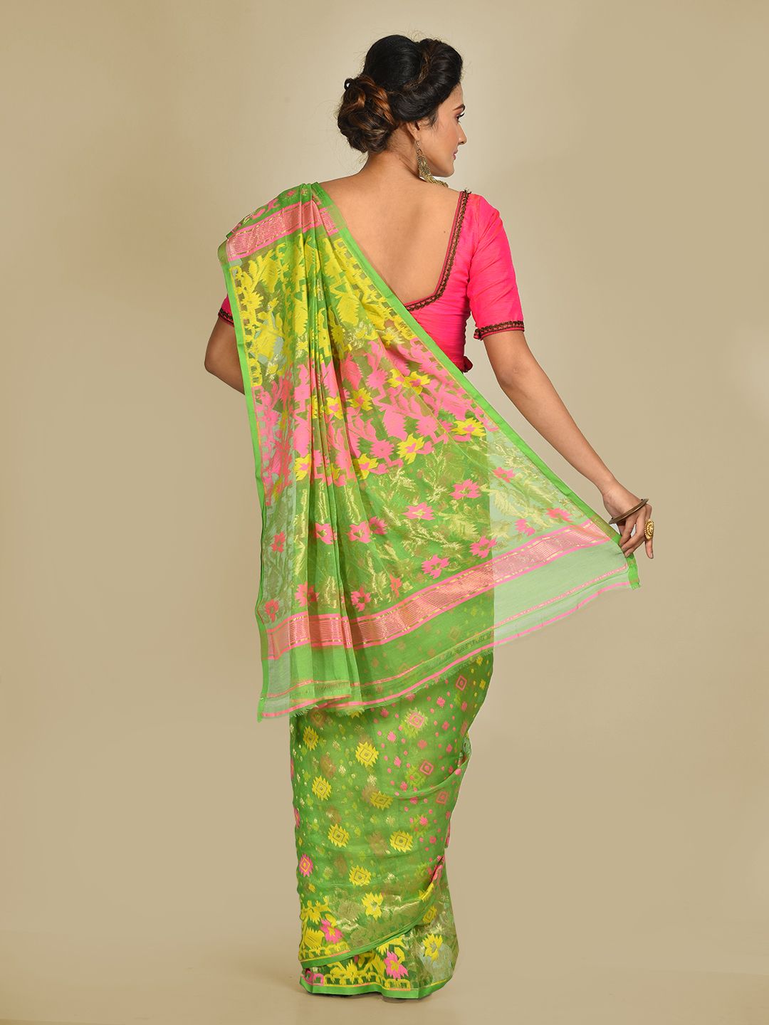 Green Cotton Blended Hand woven soft Jamdani saree