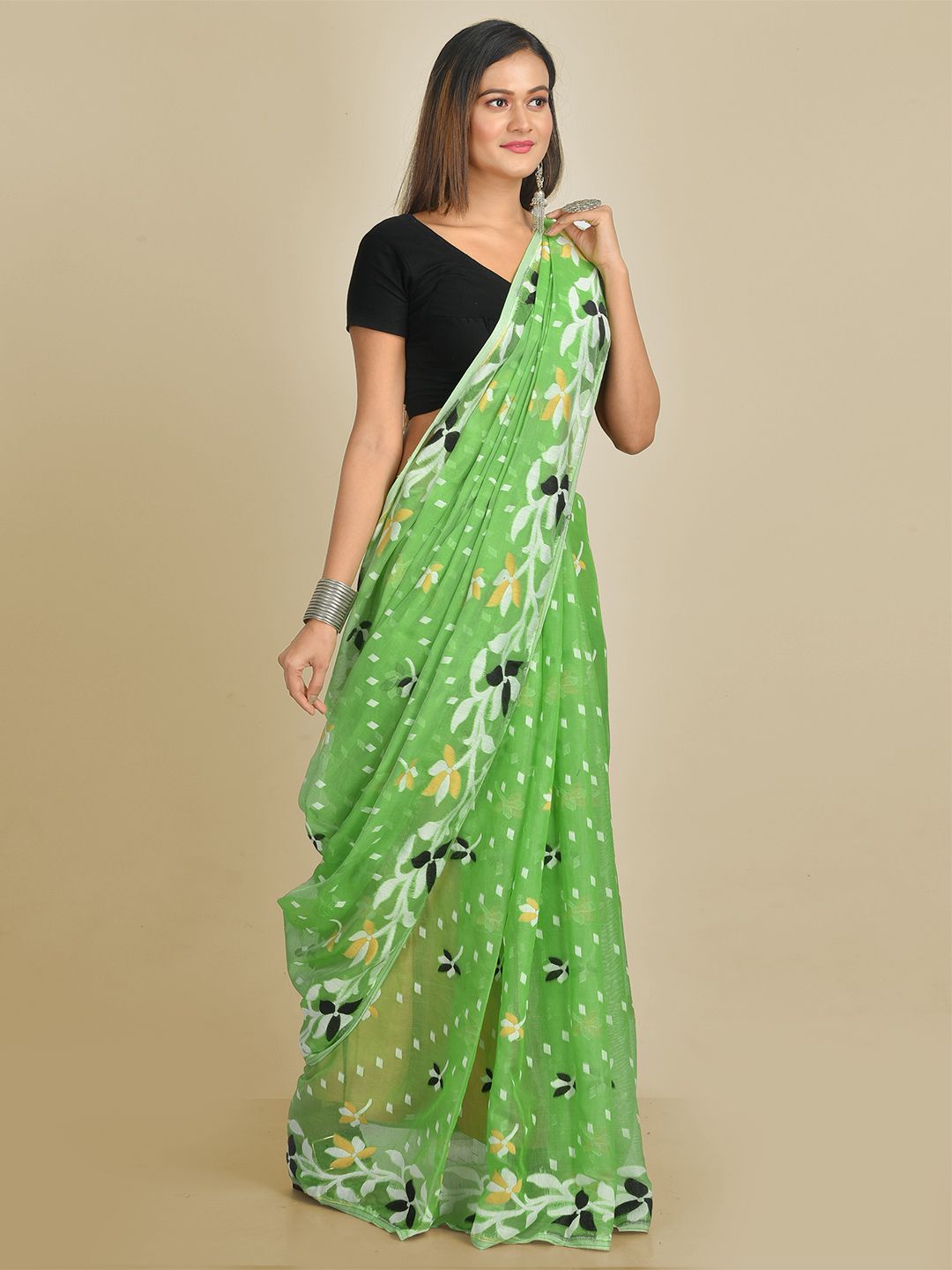 Green Cotton Blended Hand woven soft Jamdani saree