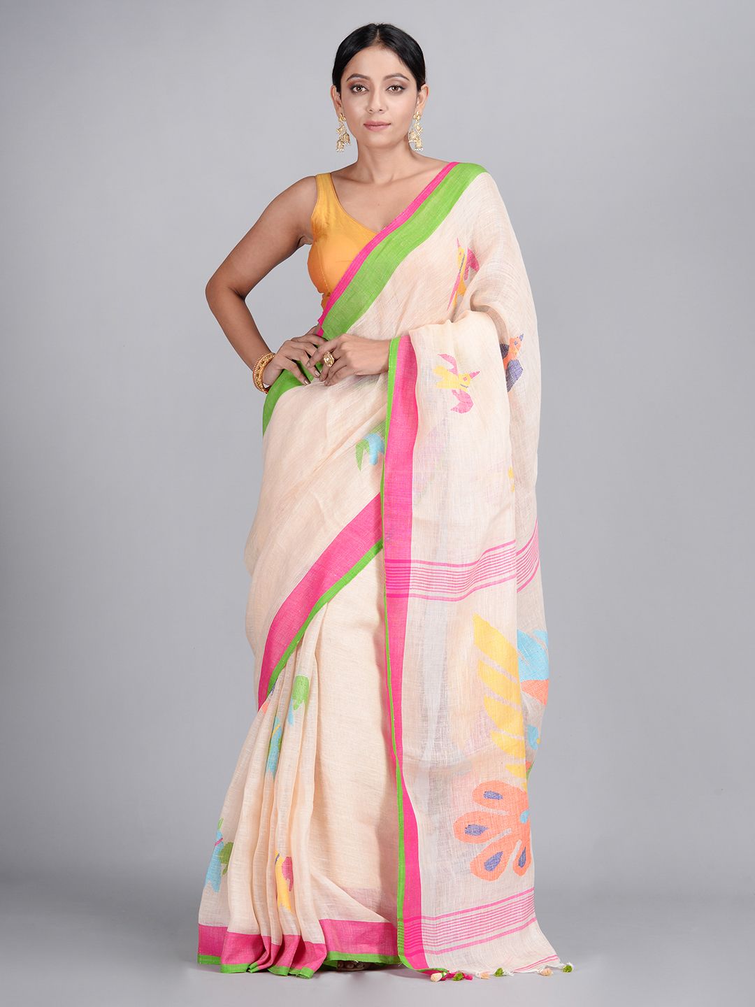 Cream Hand Woven Linen Saree with Jamdani Work in Pallu