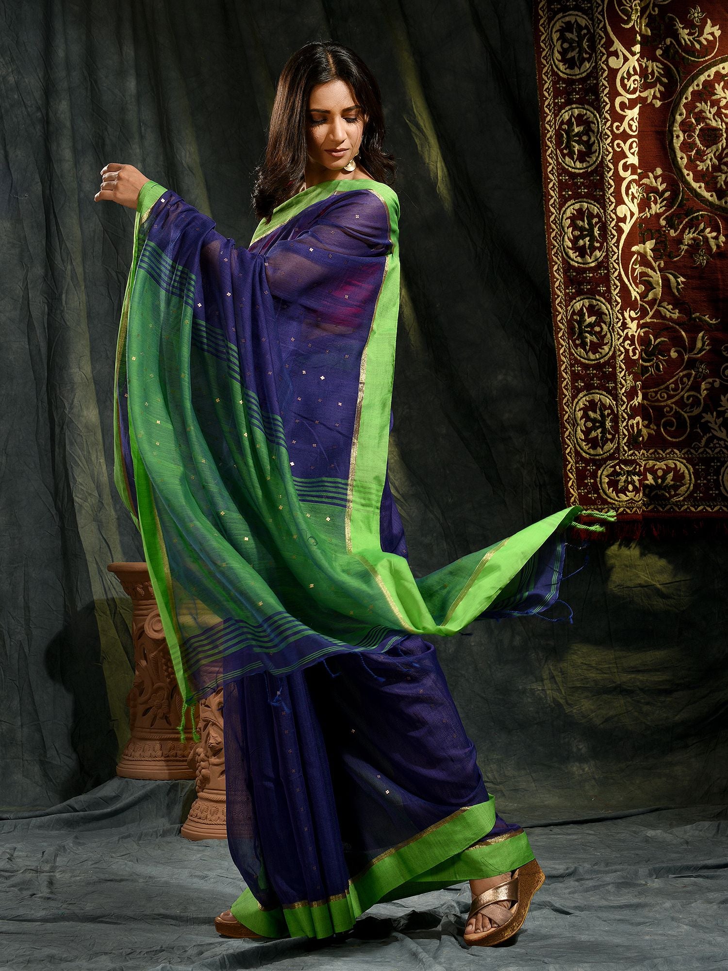 Lapis Blue Blended Cotton Saree With Green Pallu