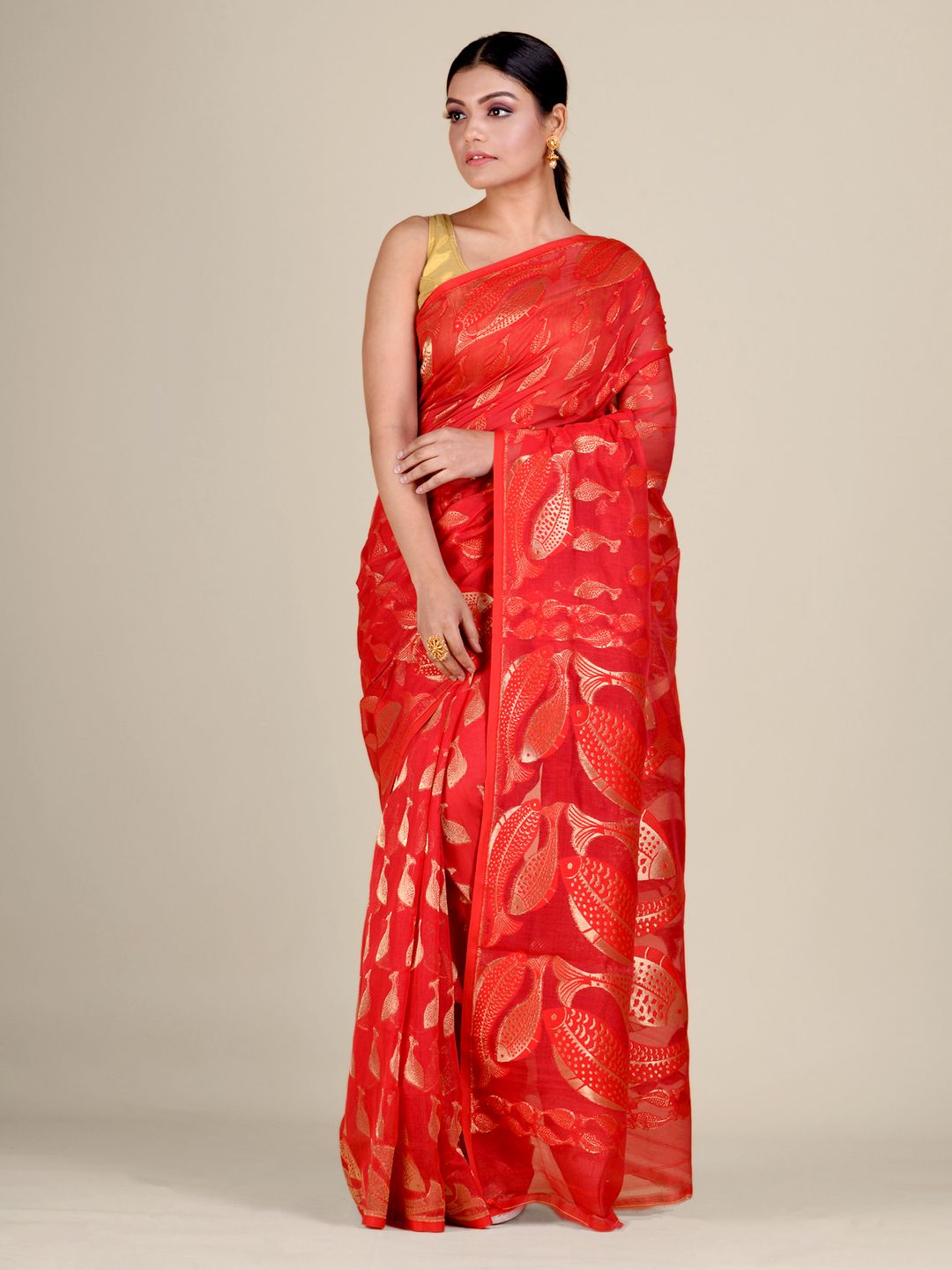 Red and Golden Silk Cotton handwoven soft Jamdani saree with fish motiff in pallu