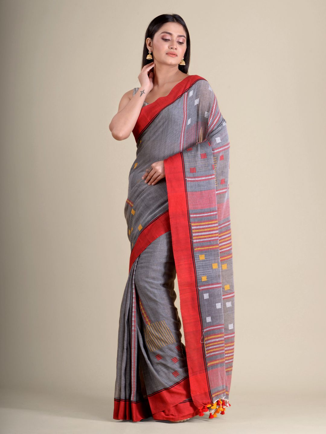 Grey handwoven soft cotton saree