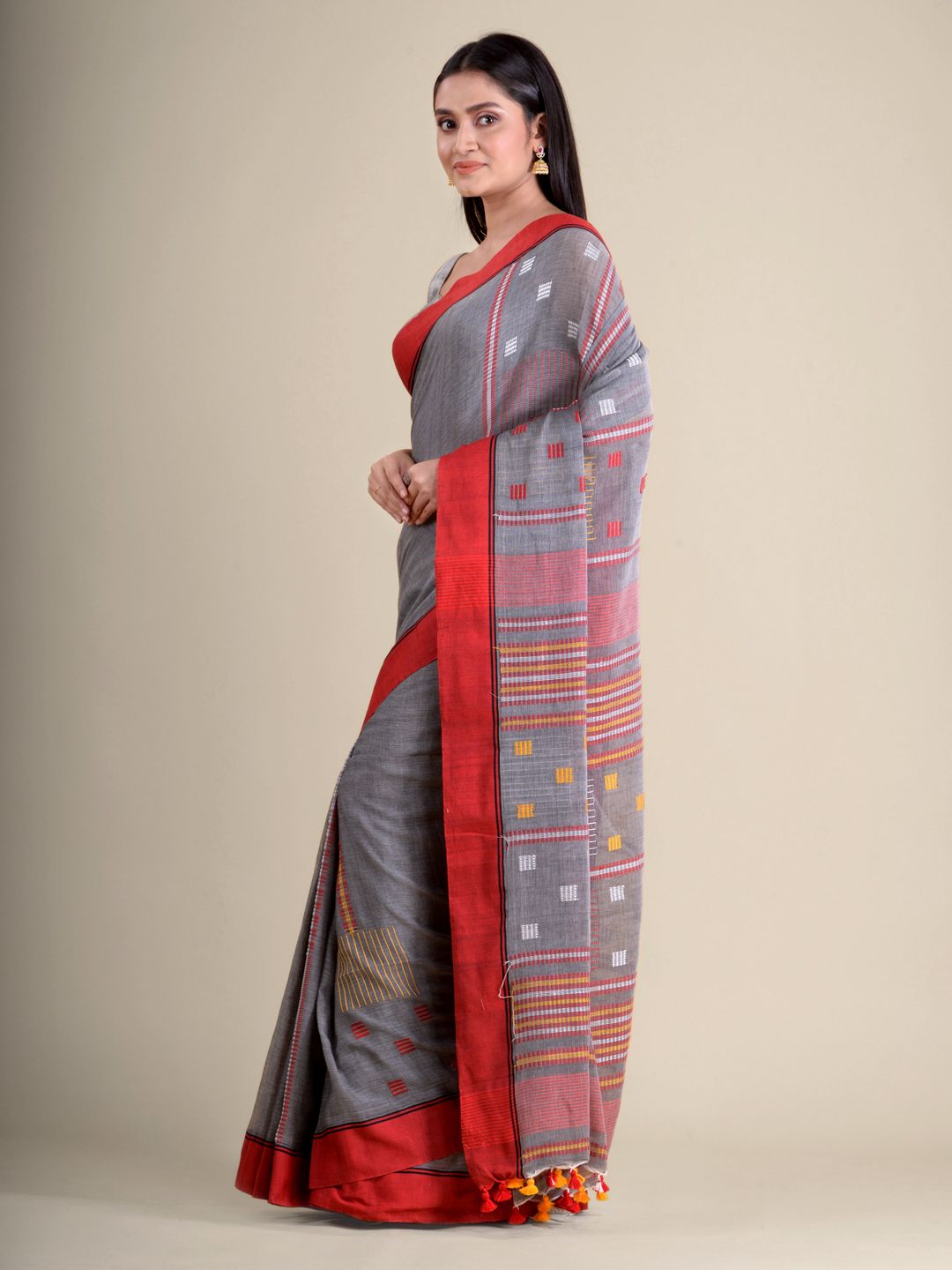 Grey handwoven soft cotton saree