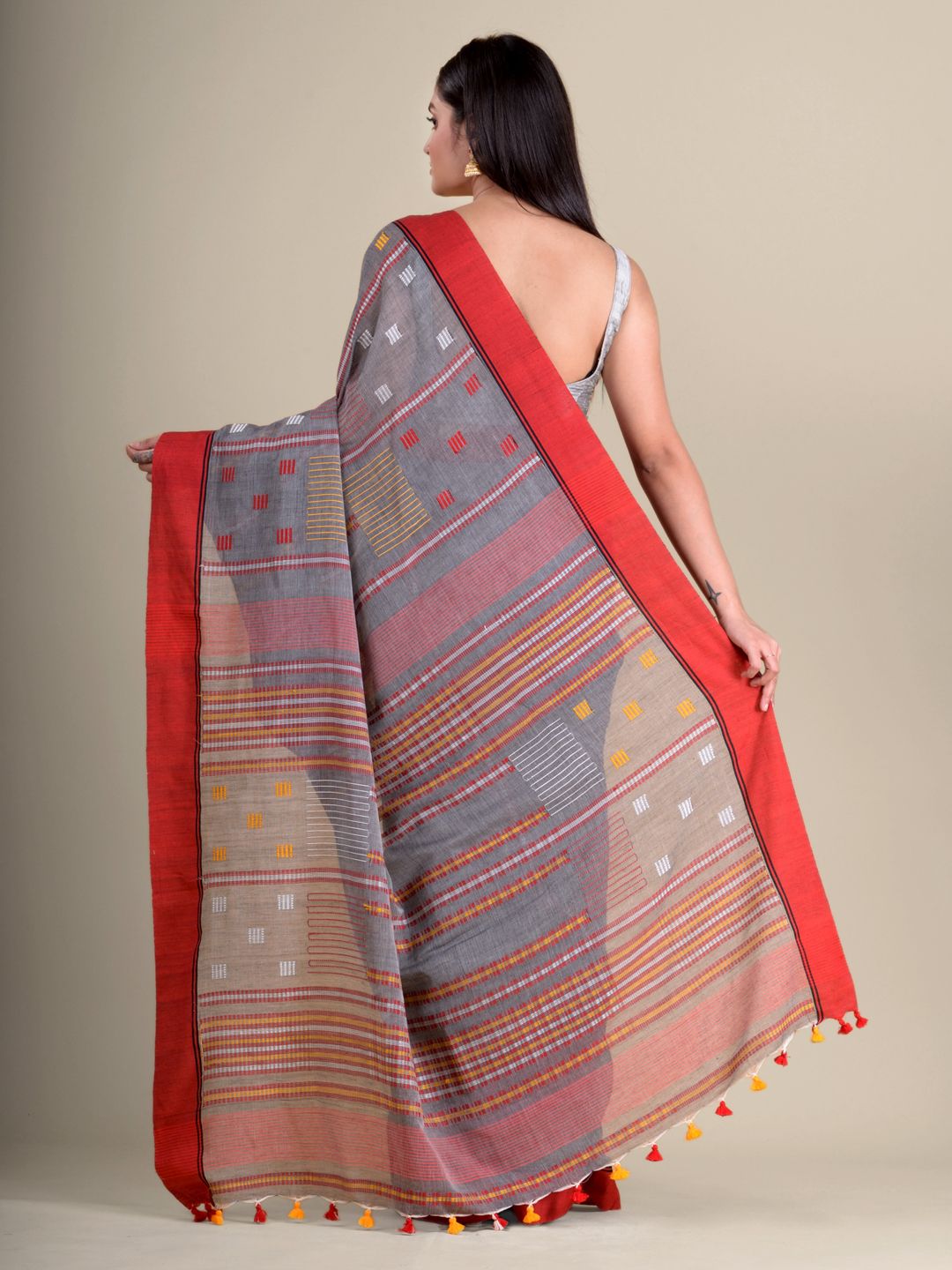 Grey handwoven soft cotton saree