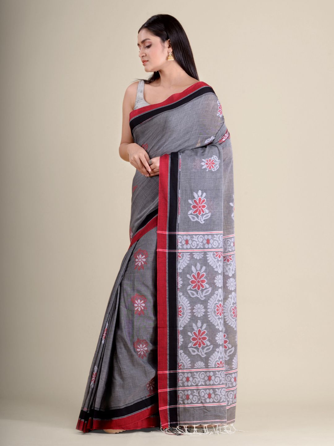 Grey handwoven soft cotton saree with floral design