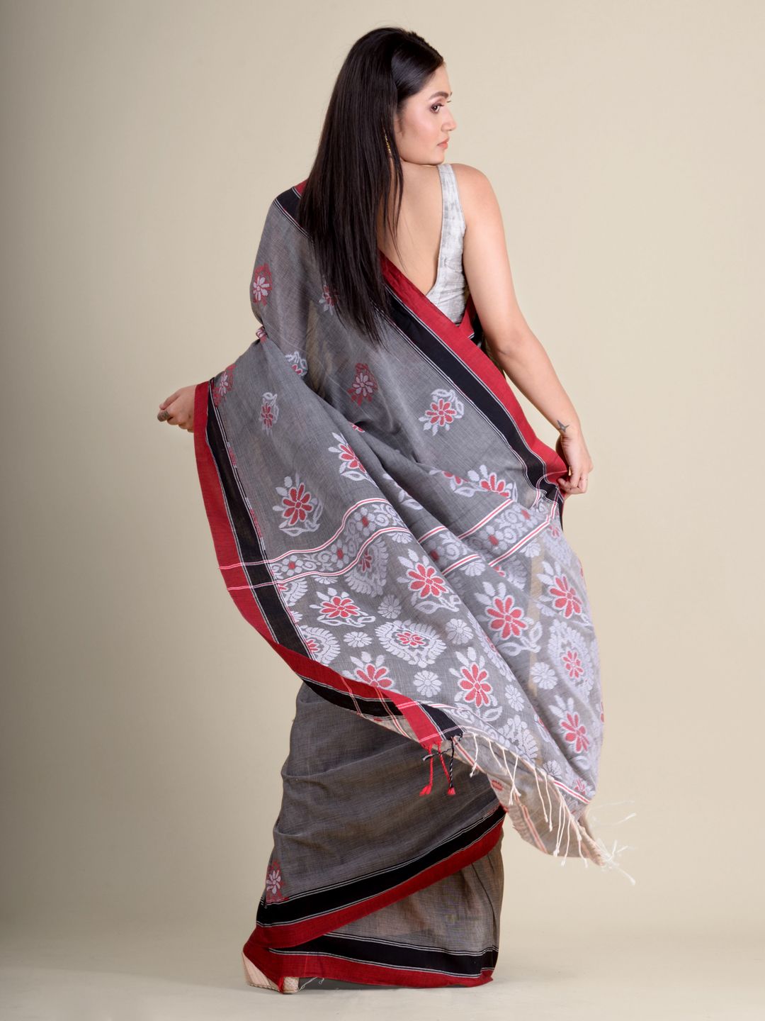 Grey handwoven soft cotton saree with floral design