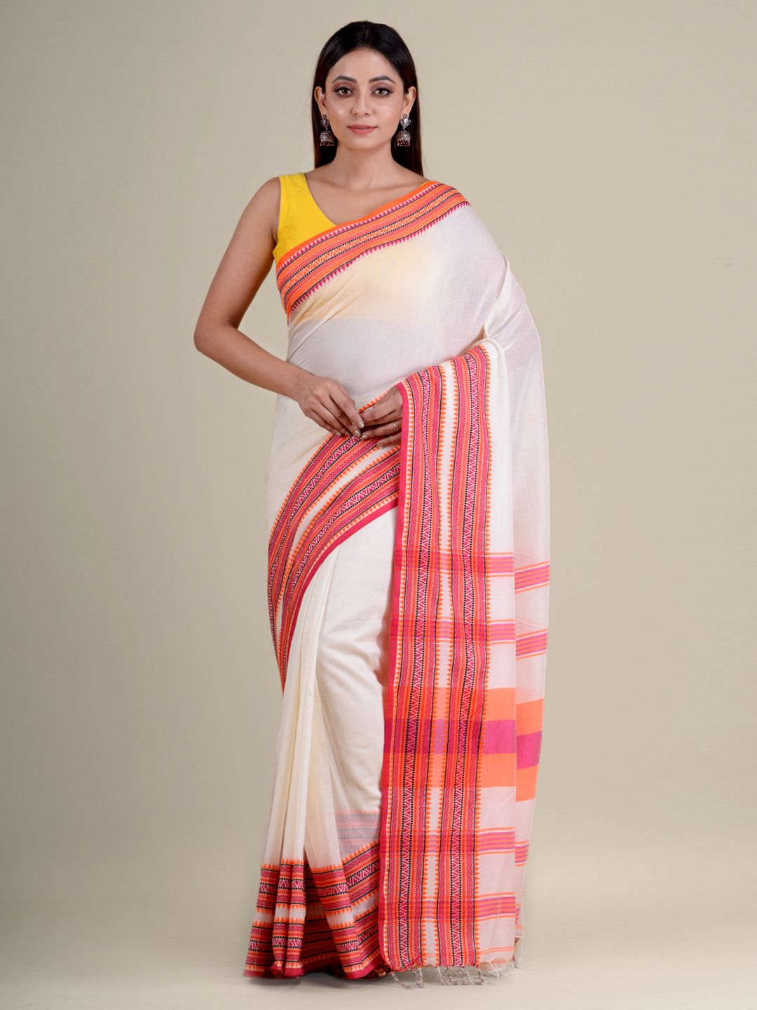 White soft Cotton handwoven saree with duel border