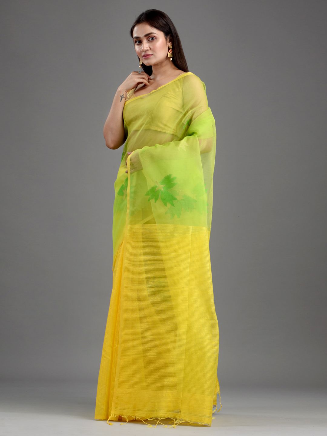 SAJASAJO RESHAM AND MATKA BENGAL HAND WOVEN DHAKAI SAREE