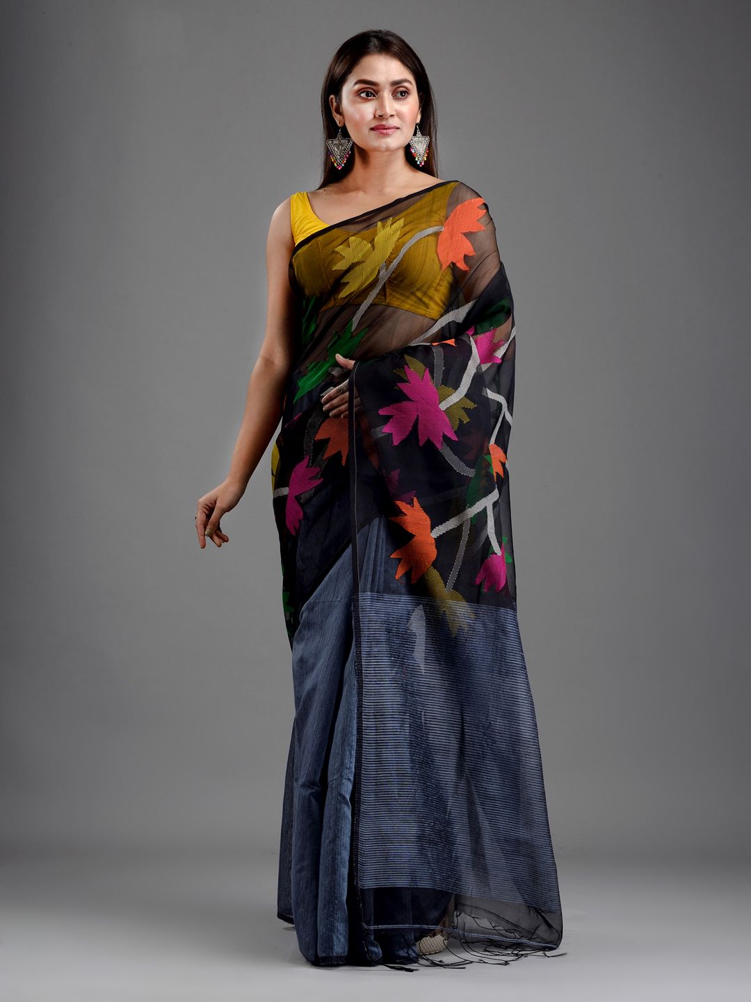 SAJASAJO RESHAM AND MATKA BENGAL HAND WOVEN DHAKAI SAREE