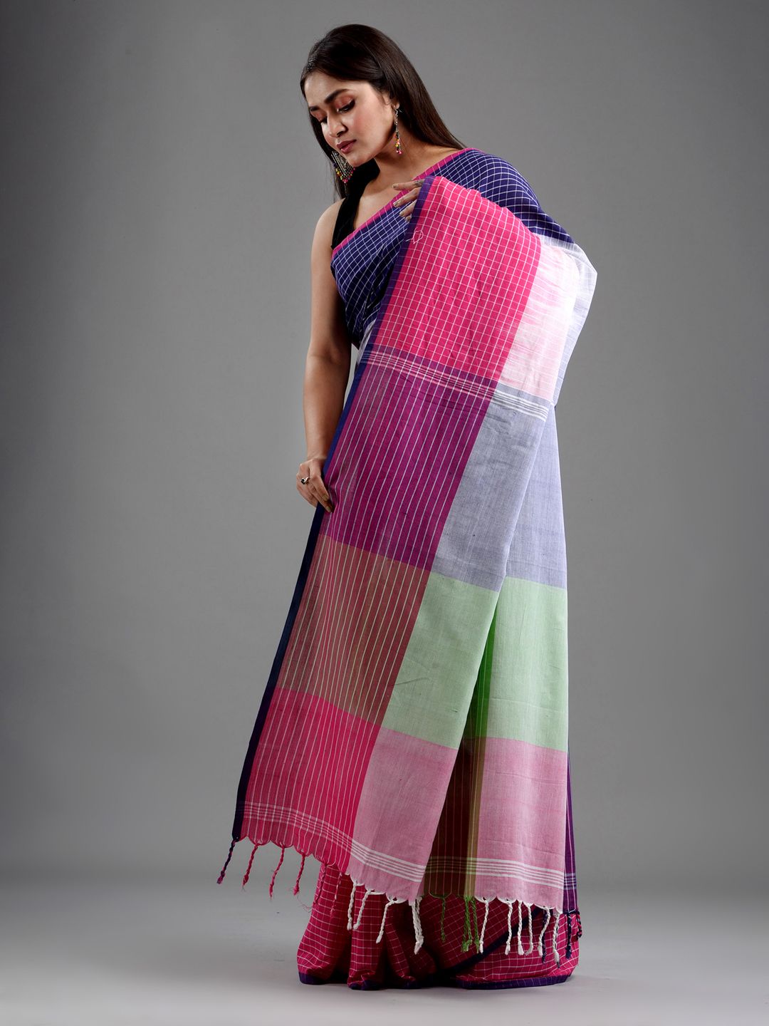 SAJASAJO PURE COTTON BENGAL HANDLOOM IKKAT BORDER SAREE