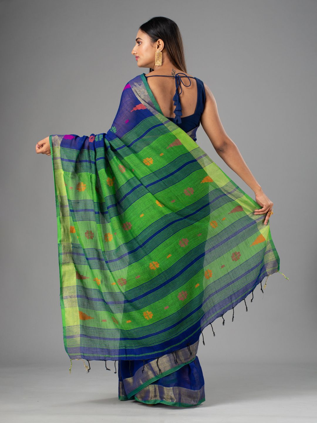 BENGAL HAND WOVEN PURE COTTON DHAKAI BUTI SAREE