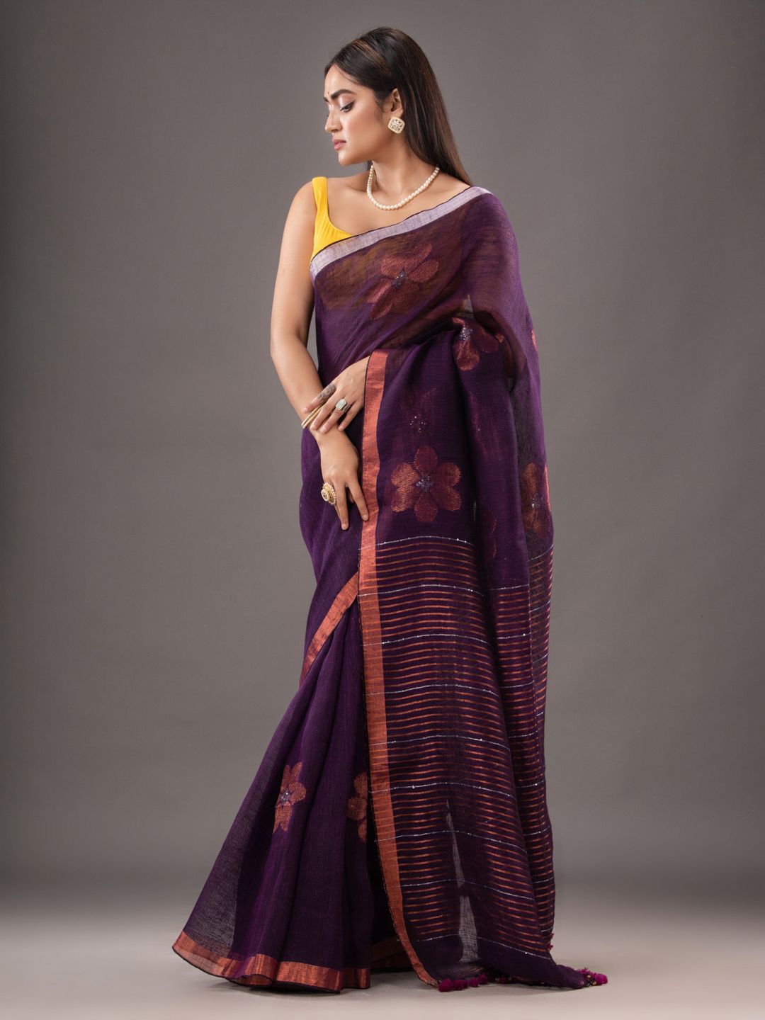 Pure Linen Hand Woven Saree with Zari work