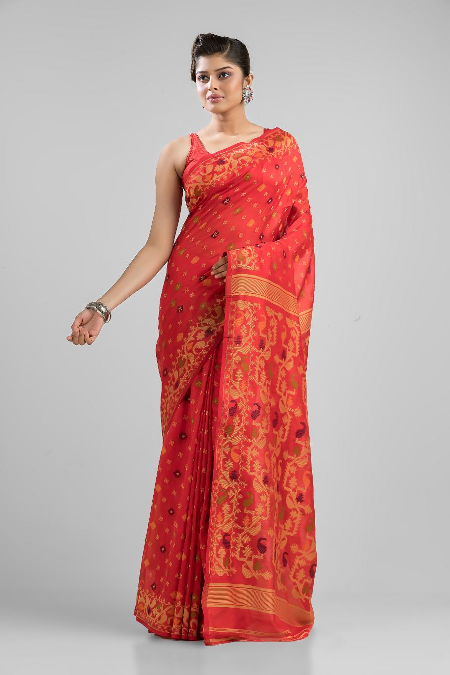 Red Pure Mulbery Silk Floral Hand Woven Saree