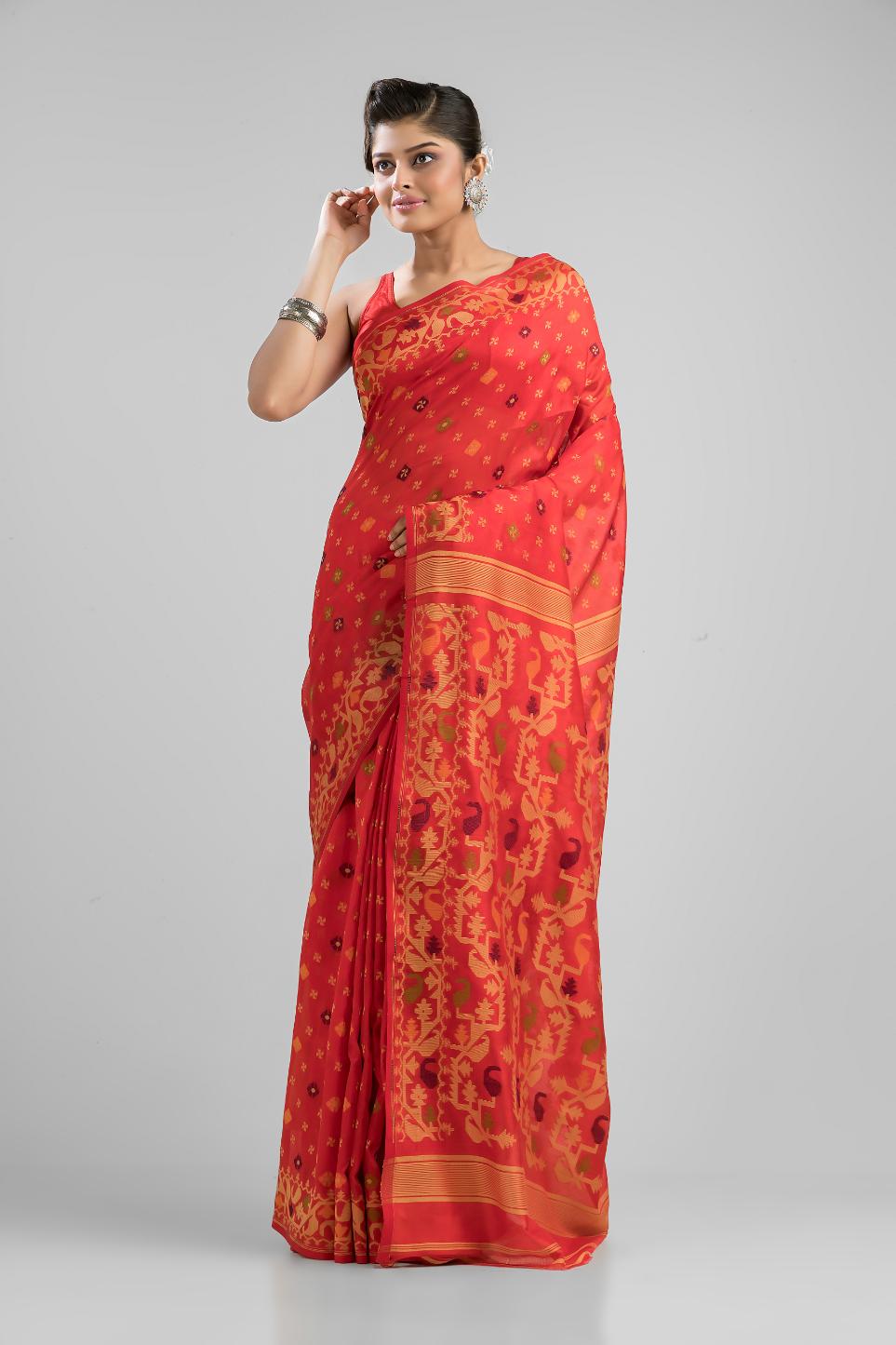 Red Pure Mulbery Silk Floral Hand Woven Saree