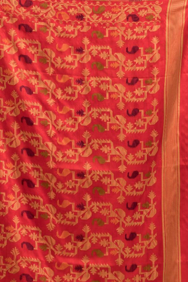 Red Pure Mulbery Silk Floral Hand Woven Saree